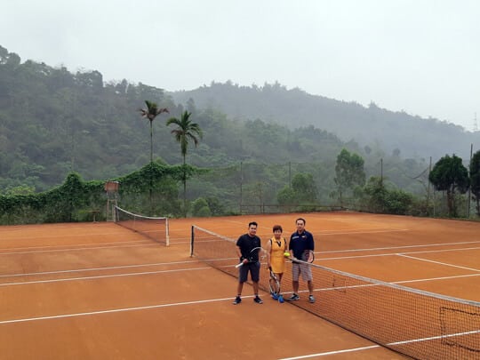 The SkyView - Sân tennis đất nện
